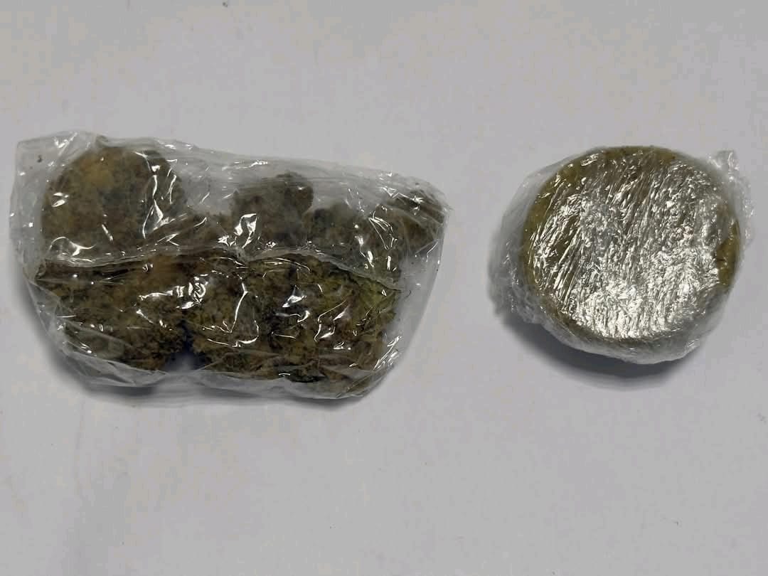 جمارك الغردقة تضبط كمية من نبات الماريجوانا المخدر للقادم من النمسا- خلف الحدث&nbsp;<br>&nbsp;