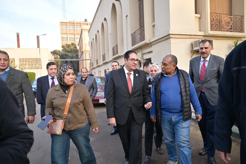 جولة رئيس جامعة القاهرة للمدينة الجامعية&nbsp;