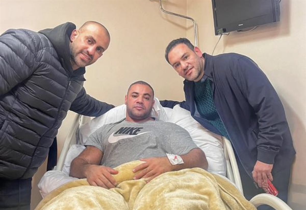 المستشار عبد الله المهدي مع الديزل