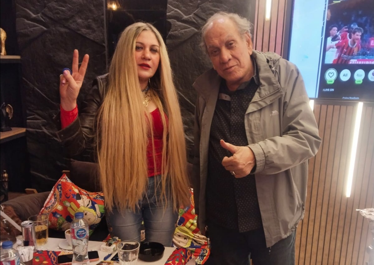 الفنانة رحاب فوزي والفنان منير مكرم