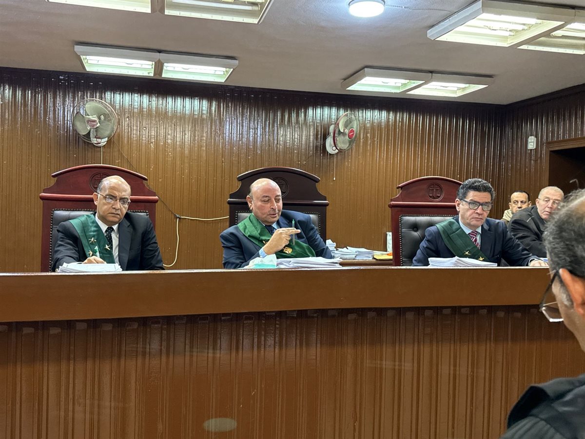 المحكمة برئاسة المستشار هاني لويس