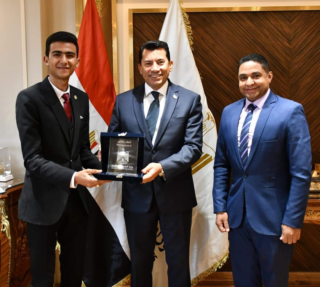 اثناء التكريم 