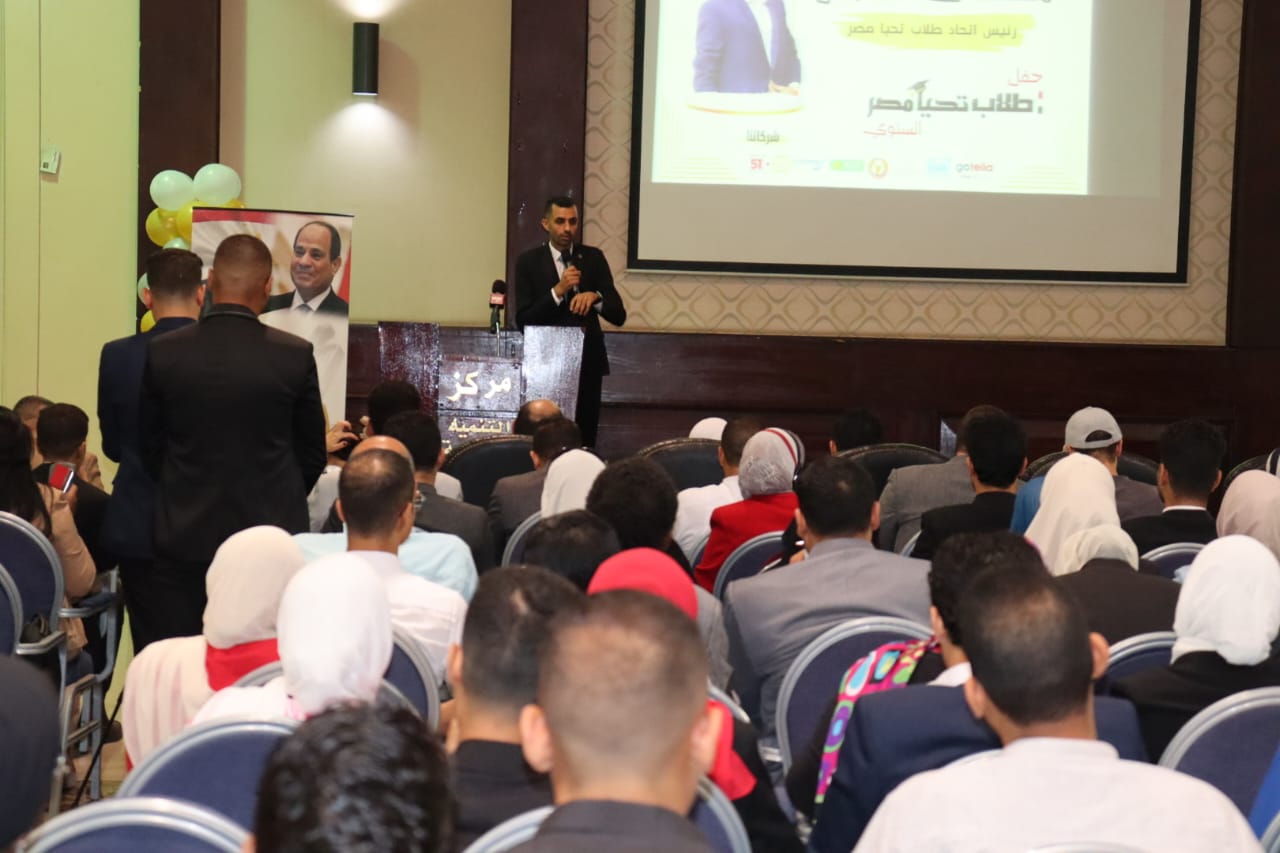مصطفى قطامش رئيس اتحاد طلاب تحيا مصر 