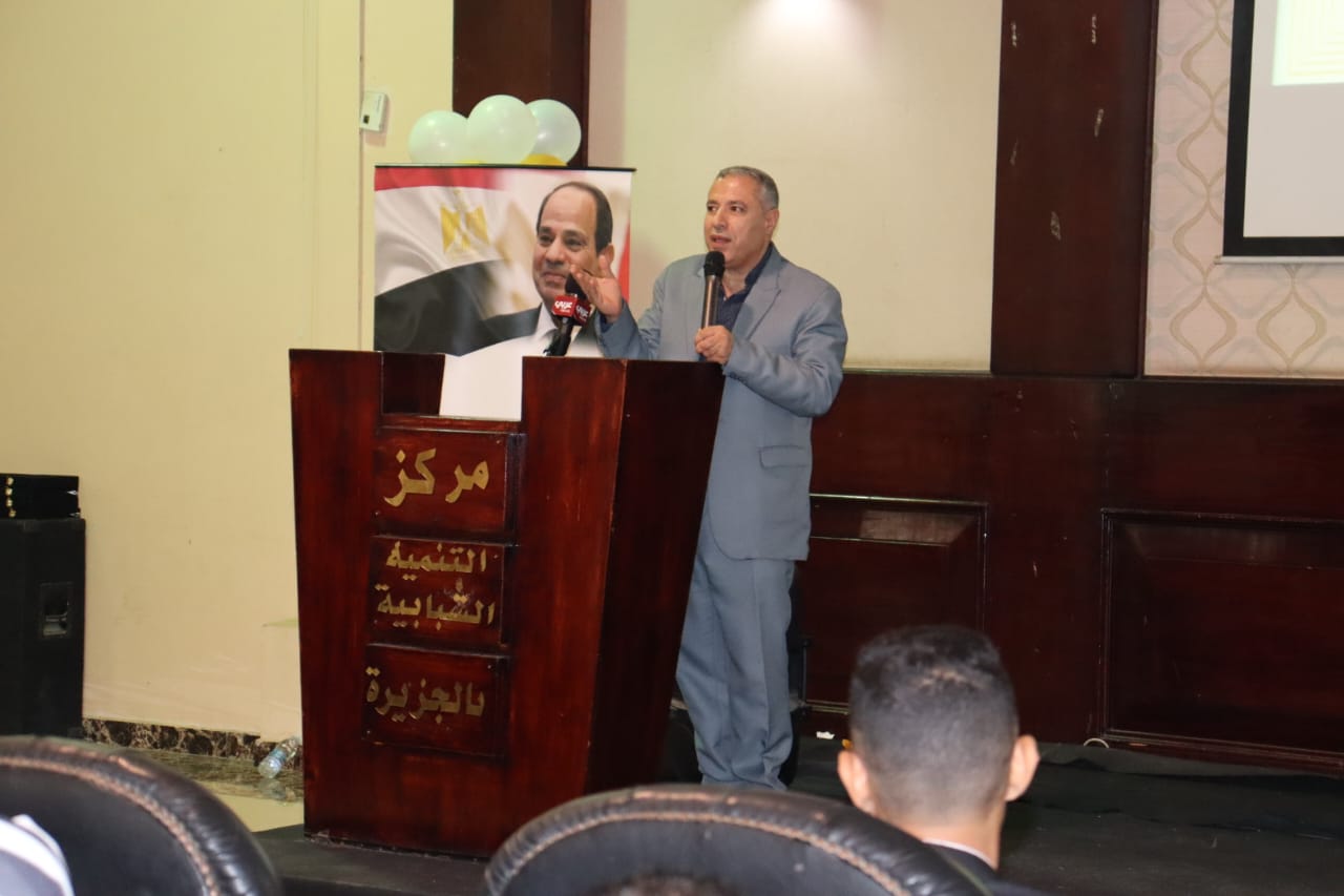 د خالد مسعود وكيل وزارة الشباب والرياضة 