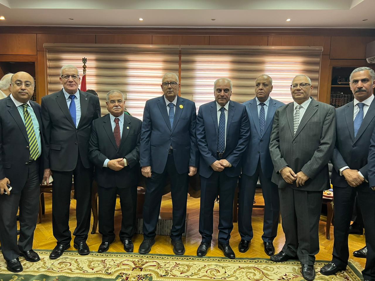 رؤساء المحاكم في صورة تذكارية