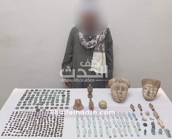 ضبط شخص بأسيوط بحوزته 409 قطعة أثرية