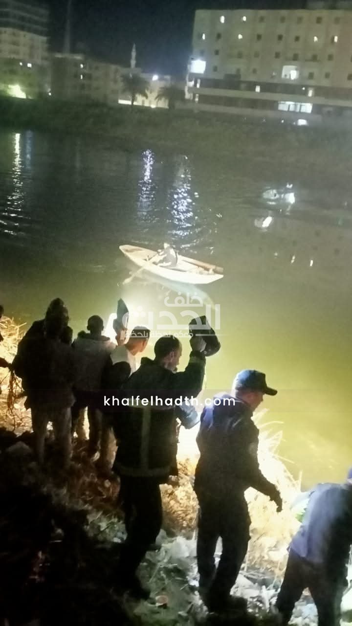 حادثة انقلاب ميكروباص بمحافظة أسيوط 