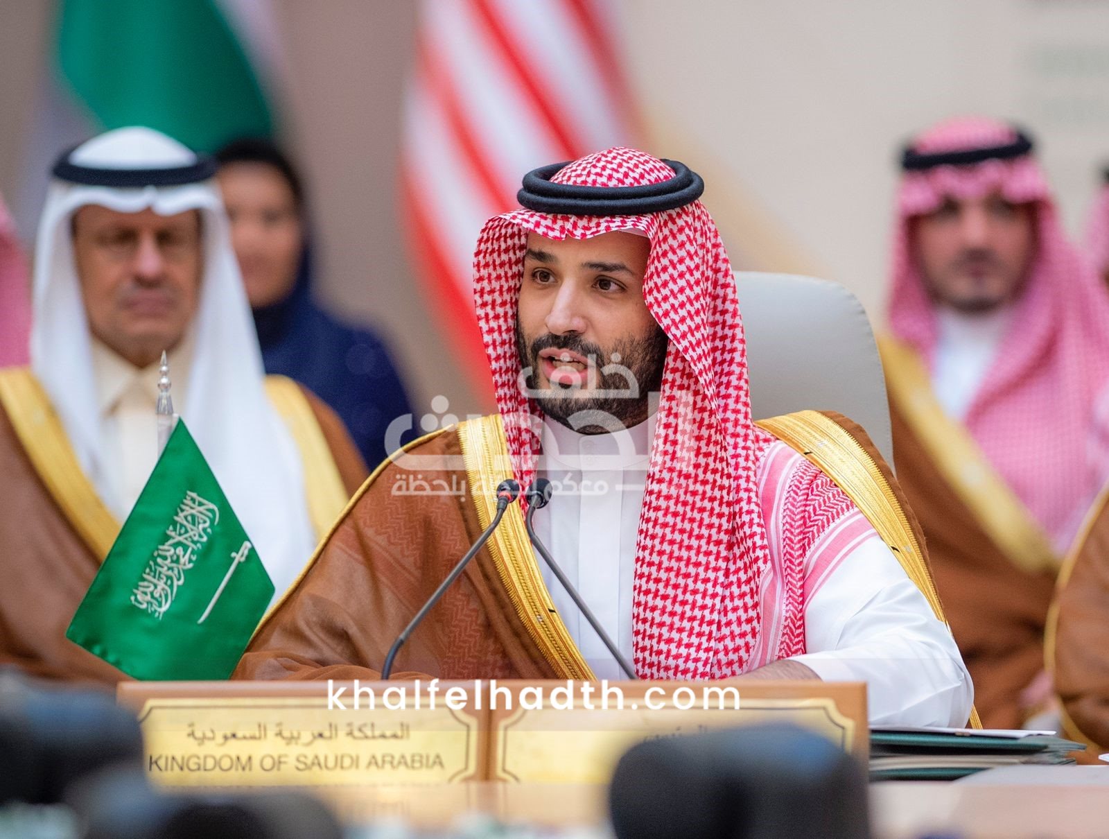 خادم الحرمين الشريفين 