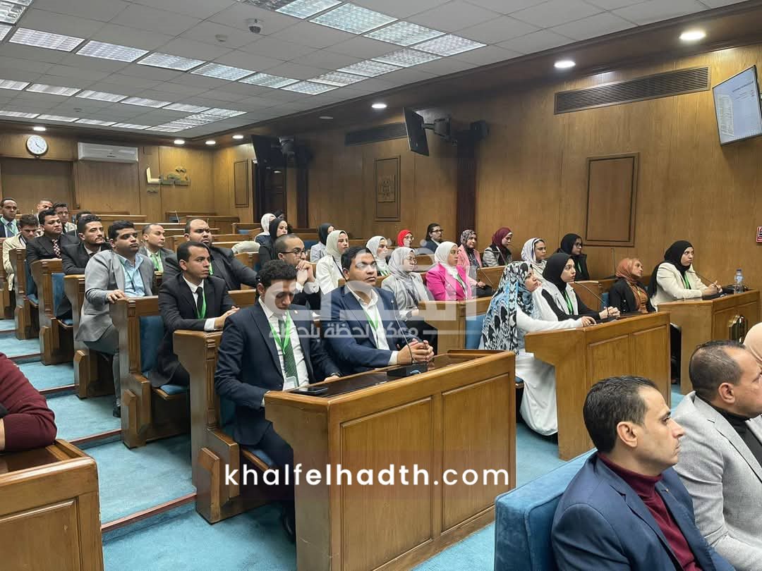 أعضاء برلمان شباب مصر 