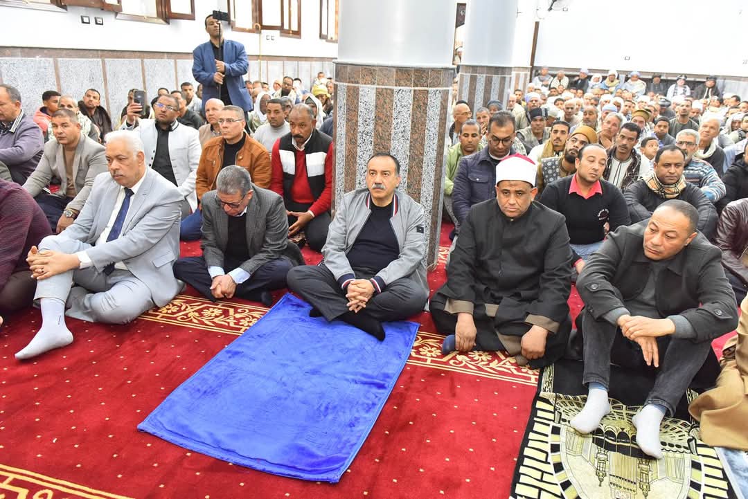 محافظ أسيوط يفتتح مسجد آل السليمانية