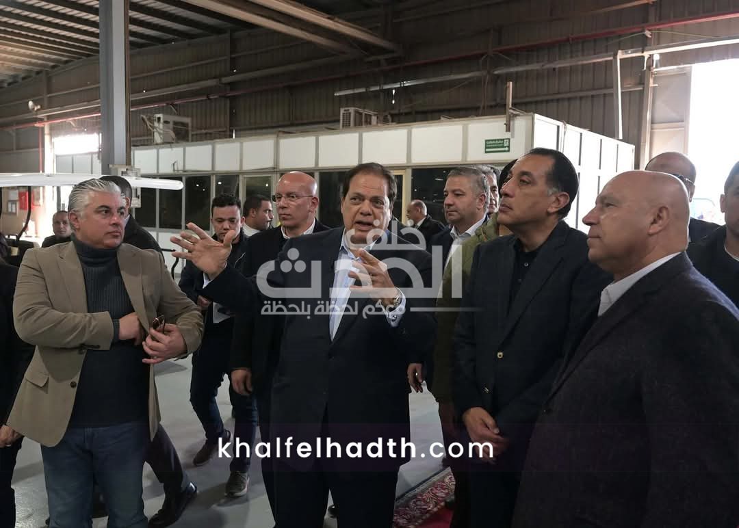 رئيس الوزراء يفتتح المرحلة الثانية من مصنع سيراميكا كليوباترا بالسخنة