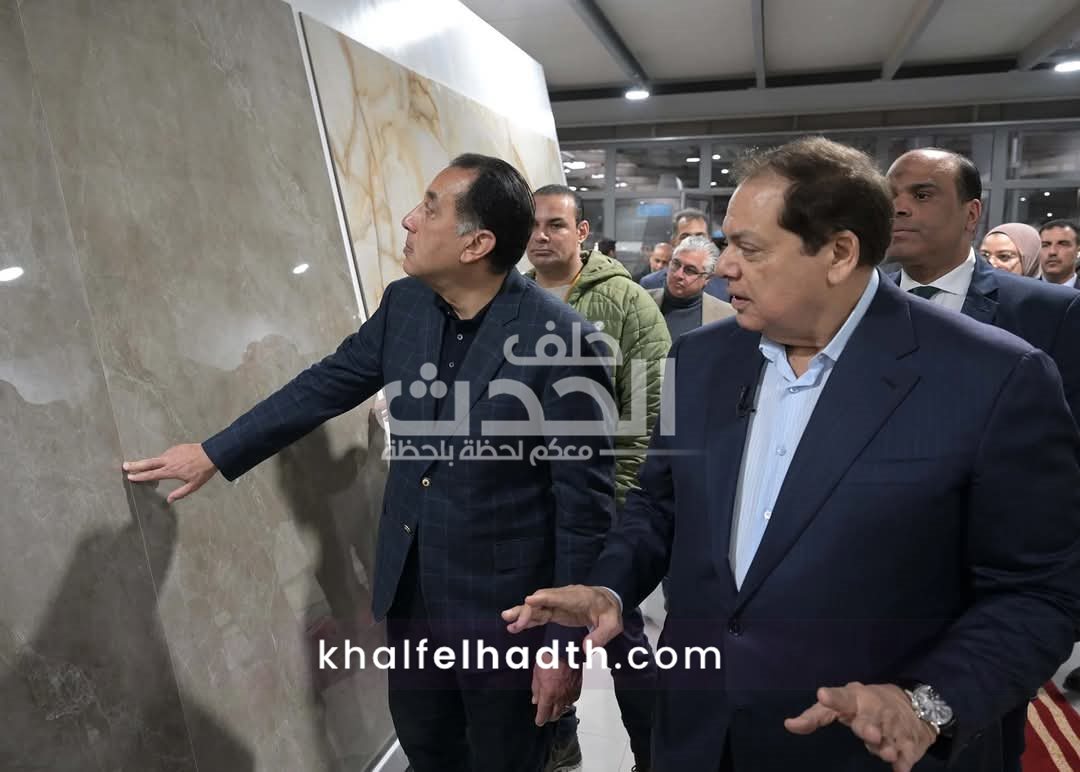 رئيس الوزراء يفتتح المرحلة الثانية من مصنع سيراميكا كليوباترا بالسخنة