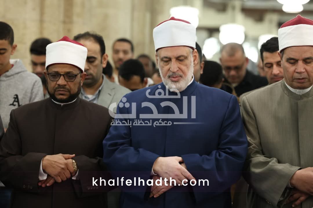 صلاة التراويح والعشاء بالجامع الأزهر 