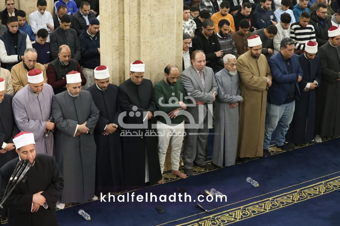 صلاة التراويح والعشاء بالجامع الأزهر 