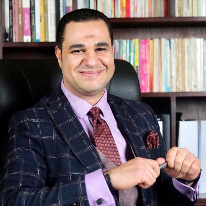 الدكتور أحمد هارون