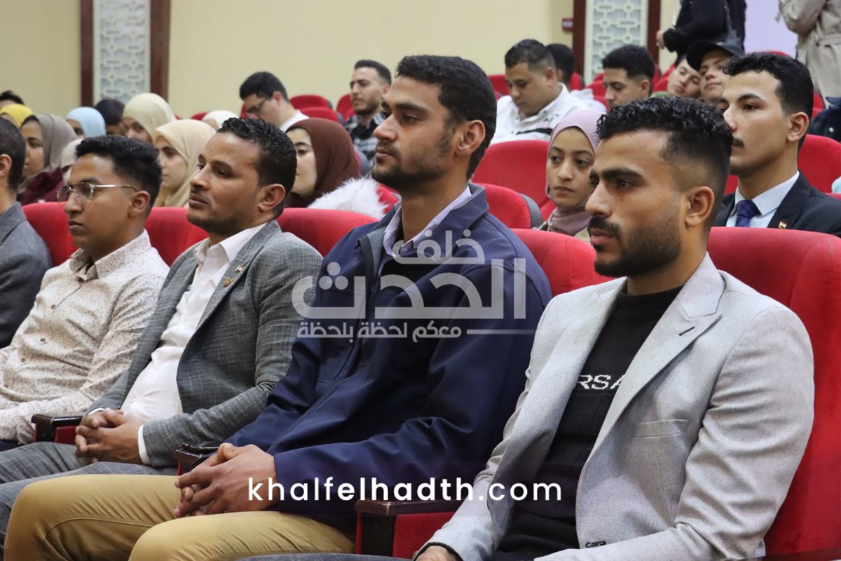خيمة القيادات الشبابية 