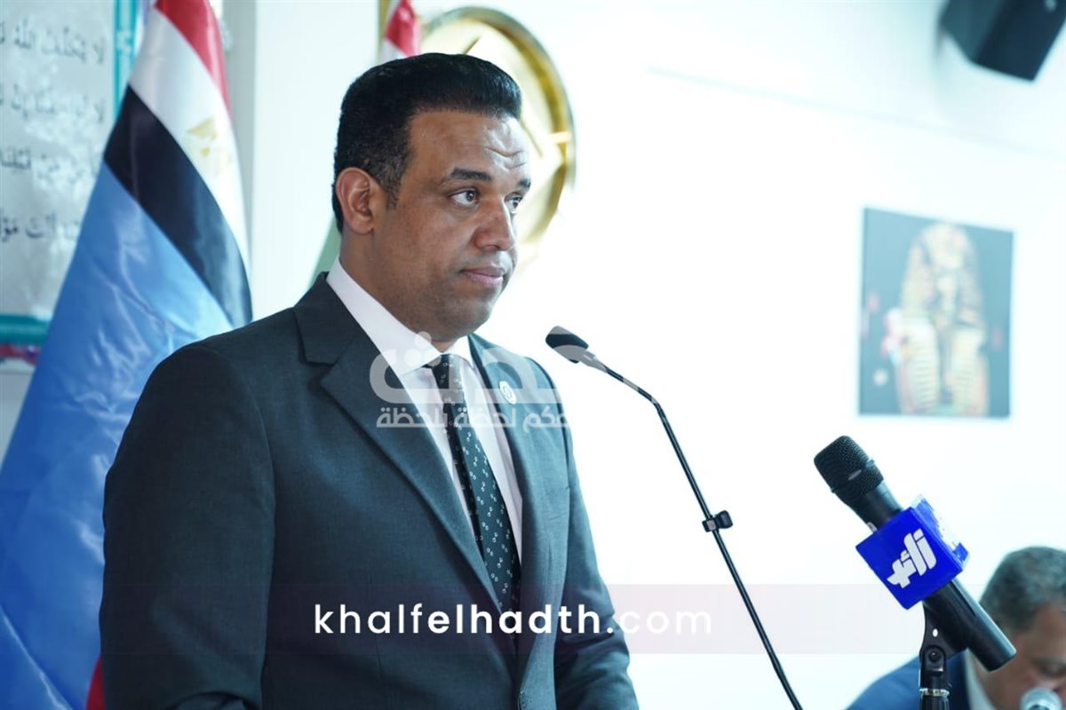  محمد كمال يحصل على زمالة الدفاع الوطني بحضور بارز