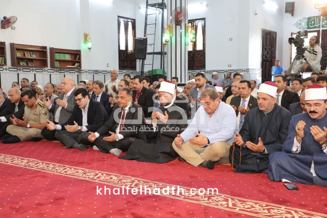 صلاة الجمعة بمسجد الدكتور عبد الحليم محمود شيخ الأزهر الأسبق بقرية السلام بمركز بلبيس