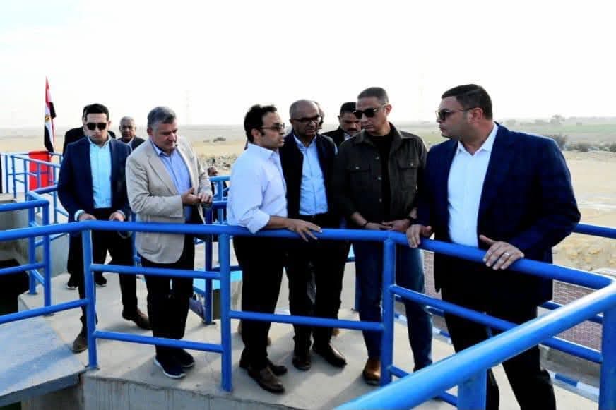 المهندس شريف الشربيني، وزير الإسكان والمرافق والمجتمعات العمرانية، والدكتور أحمد الأنصاري، محافظ الفيوم، جولة ميدانية موسعة بالمحافظة شملت تفقد محطتي معالجة الصرف الصحي 