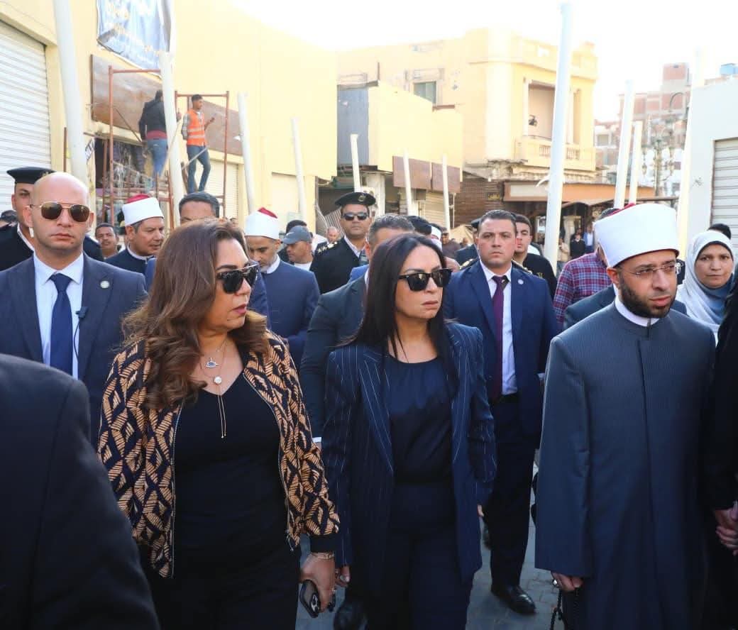 وزراء التنمية المحلية والتضامن والأوقاف ومحافظ الغربية يتفقدون مشروع تطوير محيط مسجد السيد البدوي- خلف الحدث&nbsp;