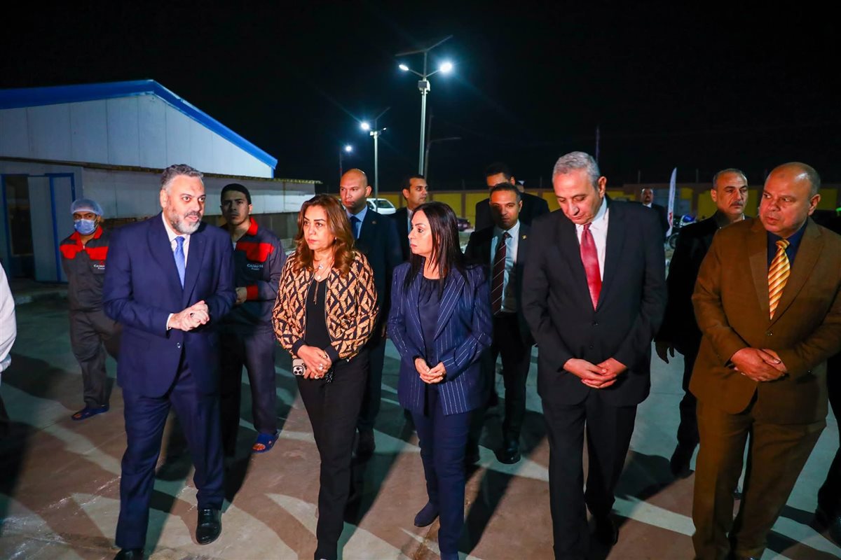 تفقد وزيرة التنمية المحلية ومحافظ الغربية محطة طنطا للإنتاج الزراعي والدواجن -خلف الحدث&nbsp;<br>&nbsp;