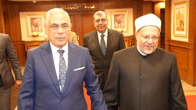 بالصور.. النائب العام يستقبل مفتي الجمهورية ووزير العدل السابق
