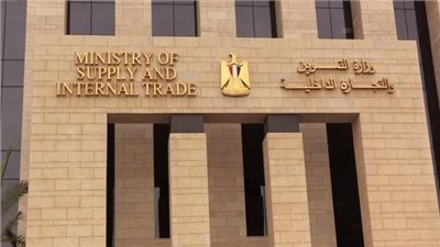 السكر بـ 20 جنيه والزيت بـ 40 جنيه.. التموين تضخ كميات من السلع بالتزامن مع مبادرة خفض الأسعار