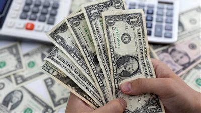    استقرار أسعار صرف الدولار مقابل الجنيه المصري في بداية التعاملات الأسبوعية