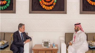 ولي العهد السعودي يشدد على رفض المملكة استهداف المدنيين في غزة