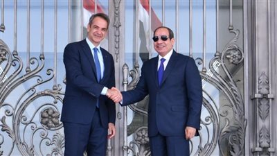 السيسي ورئيس وزراء اليونان يبحثان تعزيز الجهود الدولية لإحياء عملية السلام 