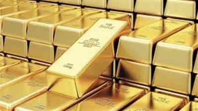 الذهب يفتح تتداول الأسبوع على انخفاض 1% في البورصة العالمية