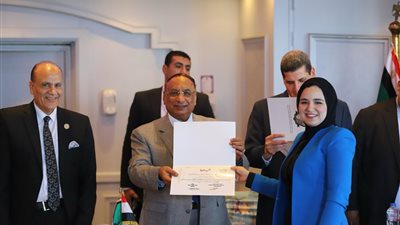 ختام فعاليات دورة فن صياغة عقود الاستثمار وطرق فض منازعتها بالإسكندرية