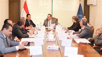 الرعاية الصحية: حوافز إضافية للعاملين بالمناطق النائية.. واستراتيجية  للتدريب