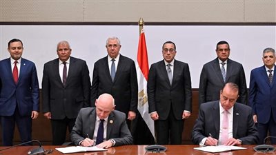 رئيس الوزراء يشهد توقيع مذكرة تعاون بين هيئة قناة السويس وشركة 