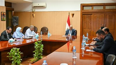وزير الري المياه الجوفية العميقة في مصر غير متجددة ويستلزم الاستخدام الرشيد