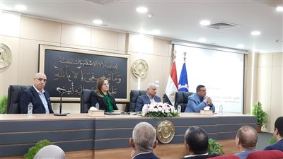 محافظ السويس: 2.2 مليار جنيه تكلفة تطوير المشروعات الخدمية 