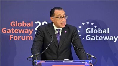  مدبولي: موقع مصر الجغرافي يدعم تطوير مرافق جديدة لوقود الهيدروجين الأخضر 
