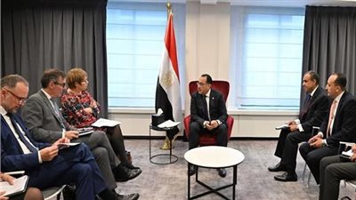 رئيس الوزراء يلتقي رئيسة البنك الأوروبي لإعادة الإعمار والتنمية