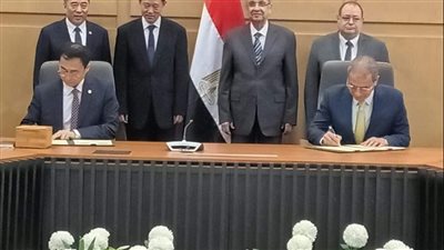 وزير الكهرباء يشهد توقيع مذكرة تفاهم لإنشاء محطة للضخ والتخزين قدرة 2000 ميجاوات