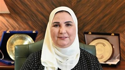 وزيرة التضامن تستعرض الخدمات العلاجية للخط الساخن لصندوق مكافحة الإدمان خلال 10 أشهر