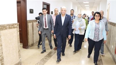 القاصد فى جولة تفقدية لمتابعة سير العمل بجامعة المنوفية الأهلية