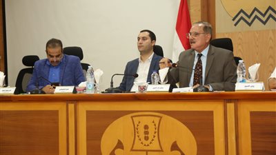 محافظ كفرالشيخ للقيادات وروساء المدن والمراكز  