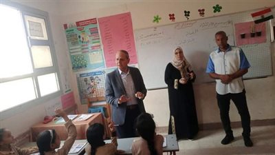 وكيل تعليم كفر الشيخ يتفقد المدارس ويوجه بتفعيل حصص المشاهدة ومجموعات الدعم