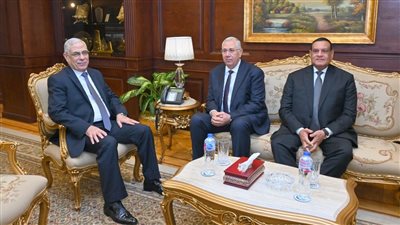 لقاء هام بين النائب العام ووزيري الزراعة والتنمية المحلية لمواجهة التعديات على الأراضي الزراعية