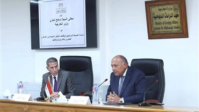 وزير الخارجية يلتقي الملحقين العسكريين المرشحين للعمل بالتمثيل الدبلوماسي بالخارج