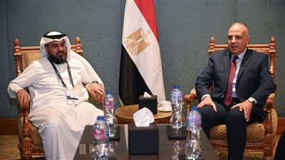 وزير الري يبحث مع رئيس المنظمة الإسلامية للأمن الغذائي نظم الري الحديث