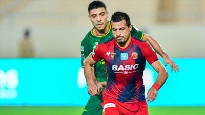 إيقاف طارق حامد لاعب ضمك مباراتين وتغريمه بسبب 