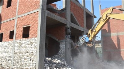 الهجان:  إزالة 207 مخالفة على مساحة 11 فدان و 39 قيراط.. وعمارتين مسلحات