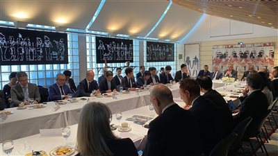 الهيئة العامة للاستثمار يستعرض مع الشركات اليابانية استراتيجة الدولة لصناعة السيارات