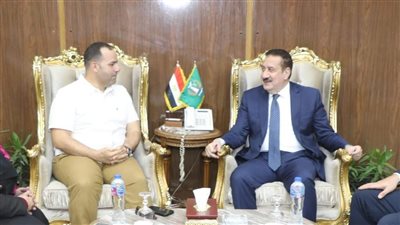 محافظ المنوفية يلتقي مساعد وزير الصحة لمتابعة المشروعات الصحية 